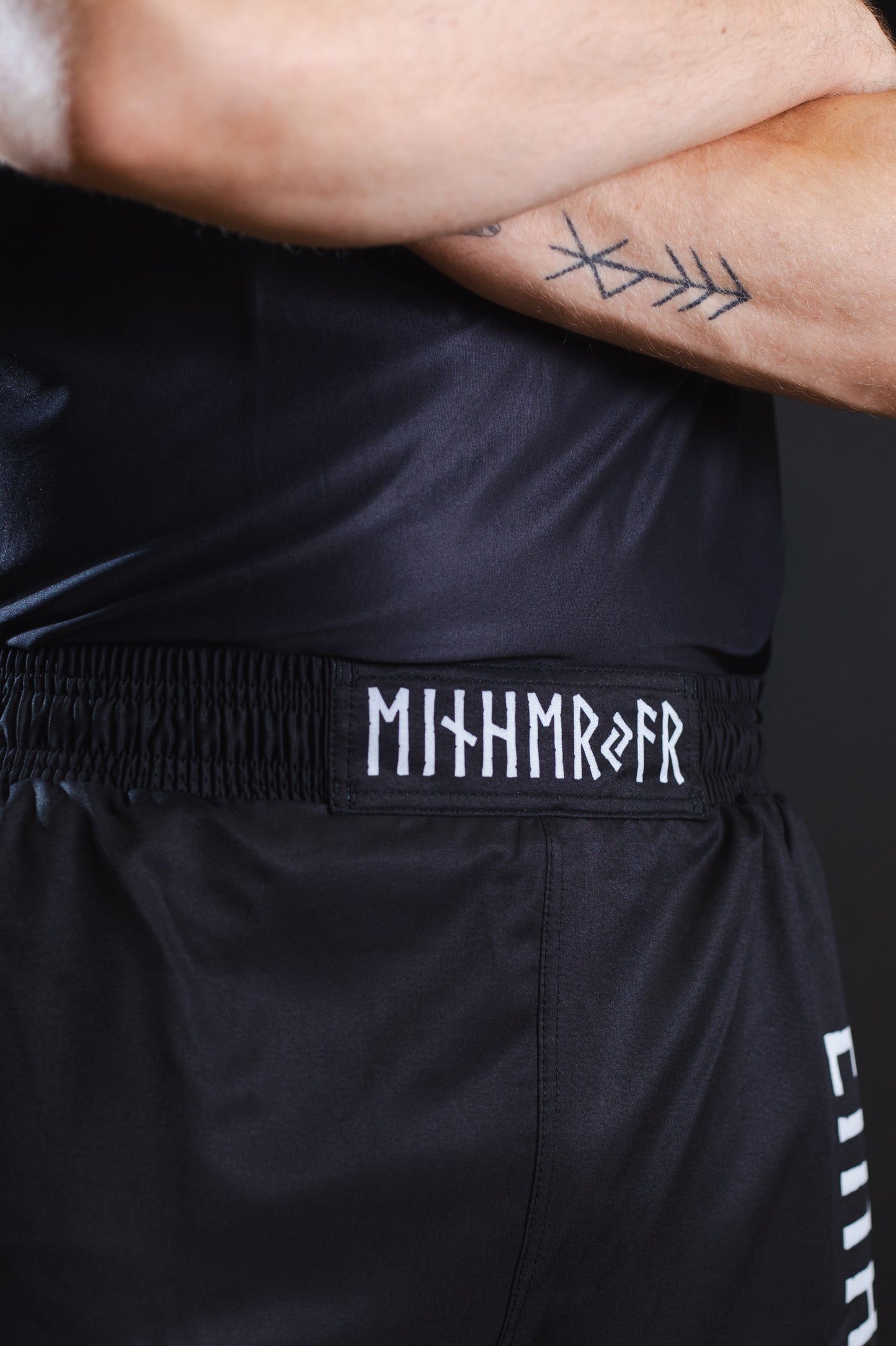 Einherjar Fightshorts mit Kompressionsshorts