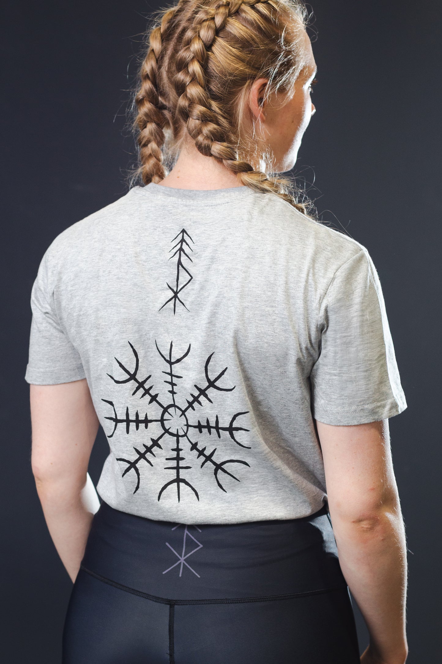 Einherjar T-Shirt Ægishjálmur Grau